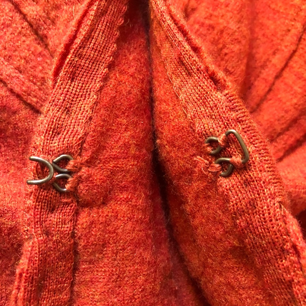Anthropologie Moth Orange/Rust Wool Bow Front Sweater Vest - size Small - Picture 5 of 6